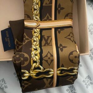 Louis Vuitton monogram bandeau scarf